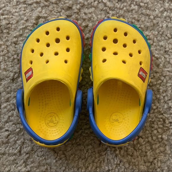 yellow crocs size 4
